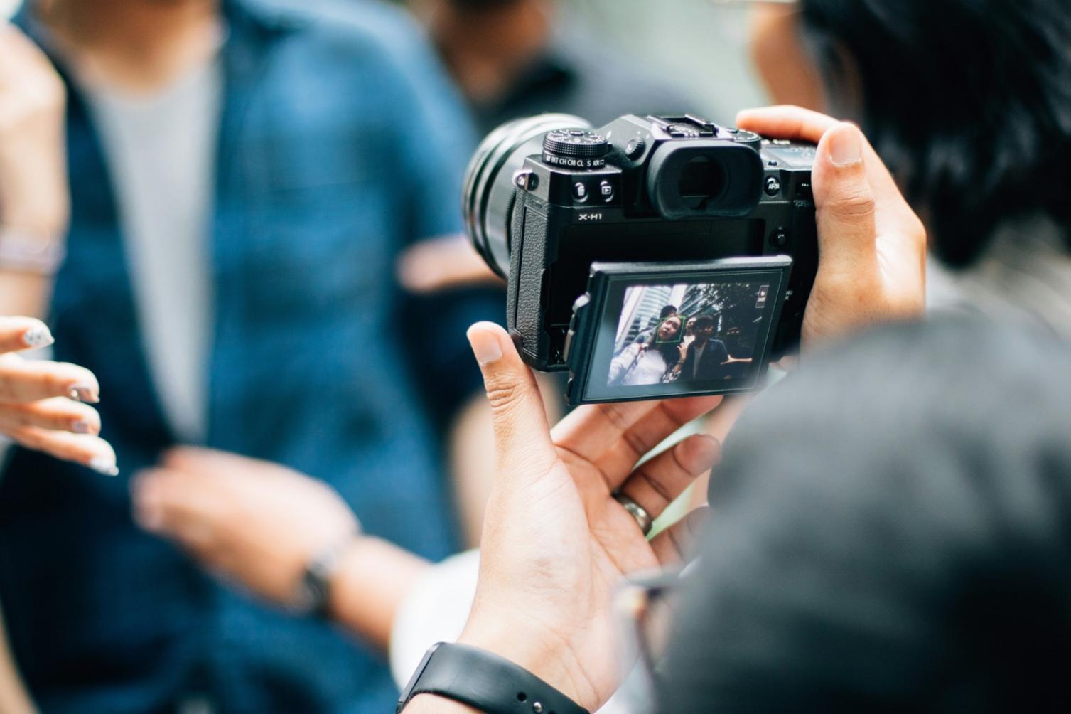 Editing video su schermo professionale