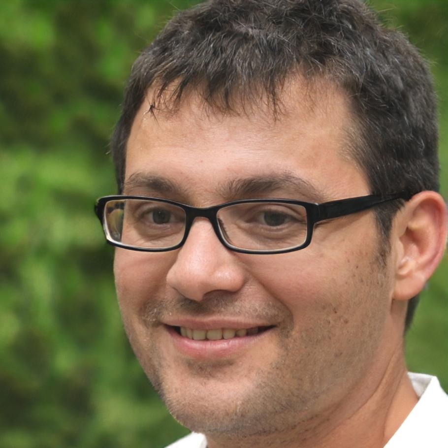 Riccardo Bellante insegnante di editing video presso aradoleonix